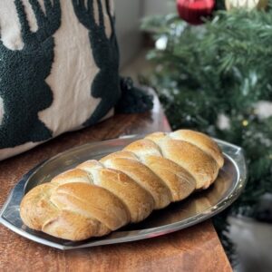 Treccia di pan brioche alle spezie