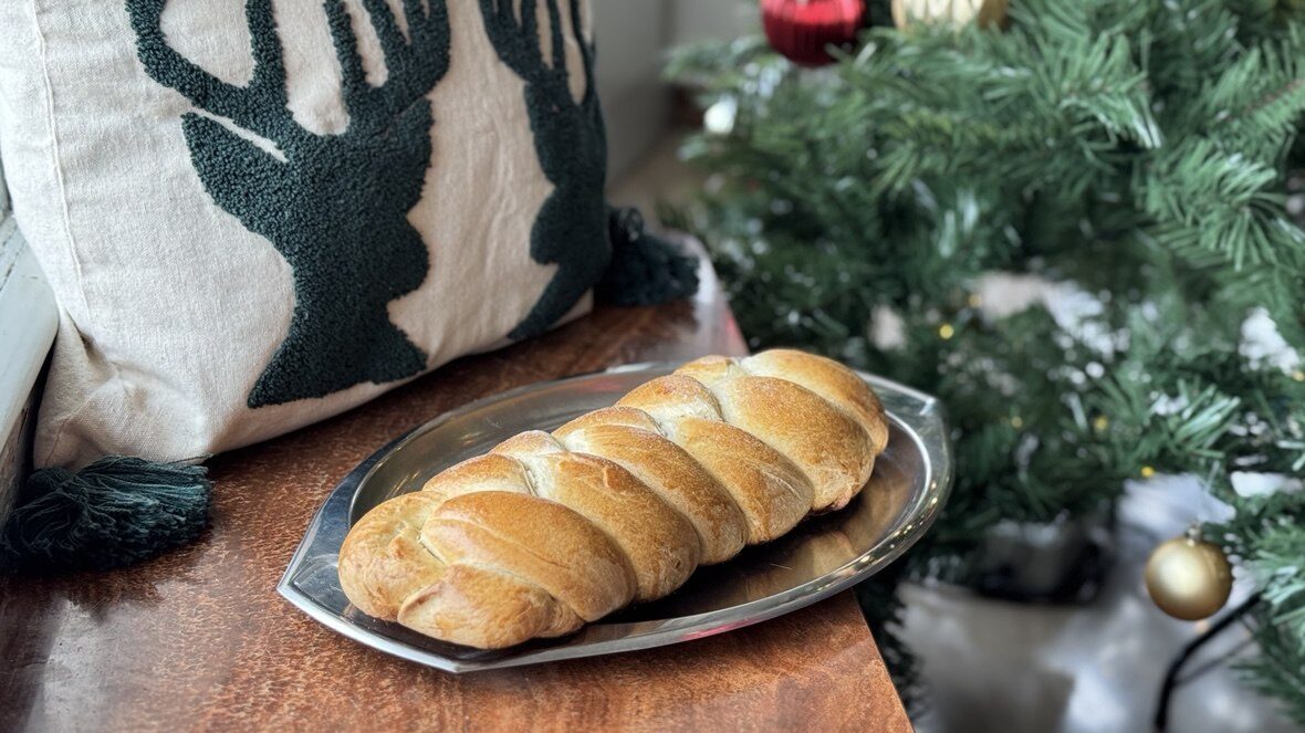 Treccia di pan brioche alle spezie